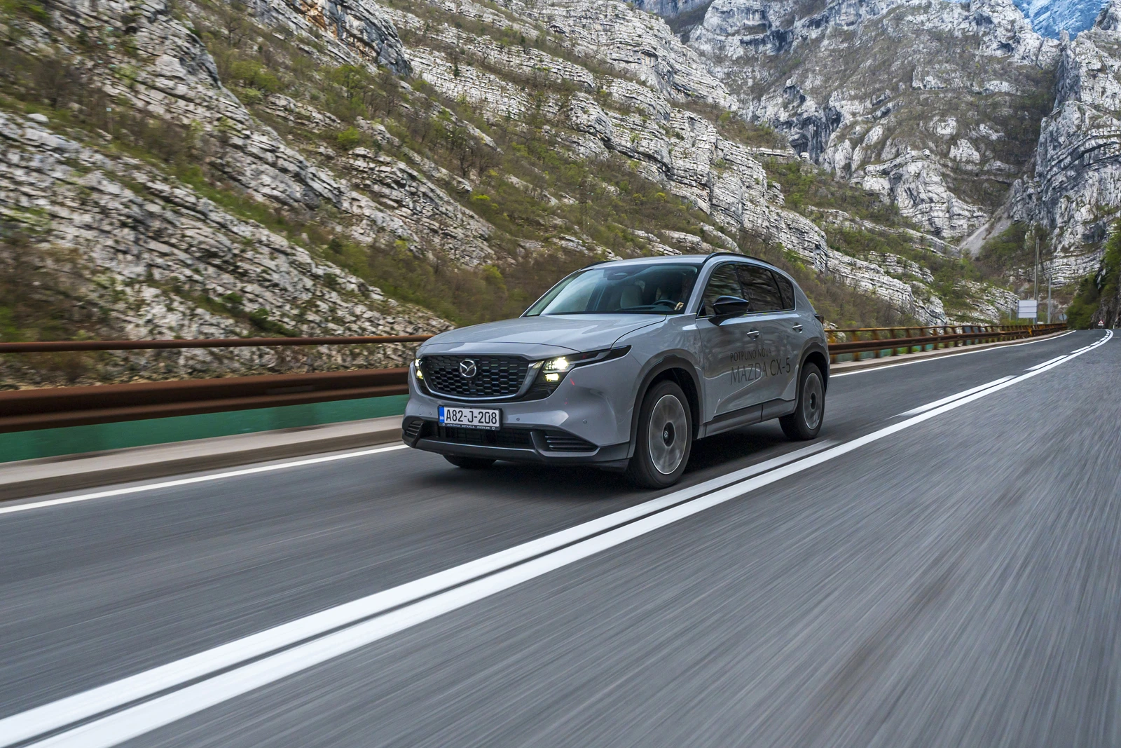 VIDEO | Mazda CX-5: Snimljena u Mostaru, premijerno prikazana u Sarajevu