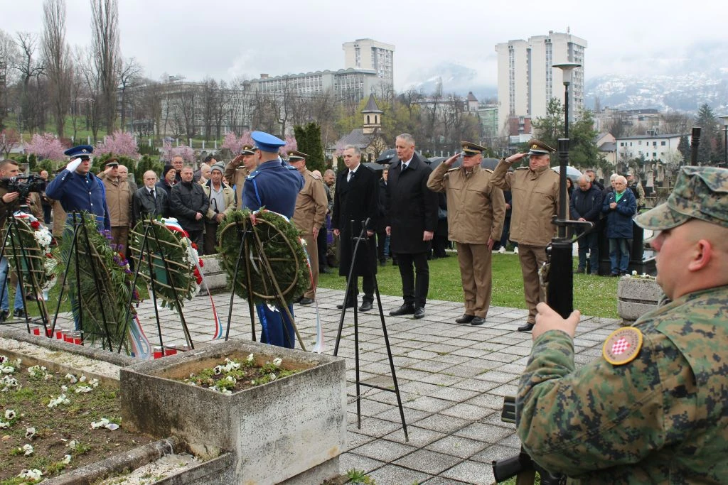 Zamjenik ministra obrane BiH Slaven Galić na obilježavanju obljetnice HVO-a i 1. pješačke (gardijske) pukovnije OS BiH u