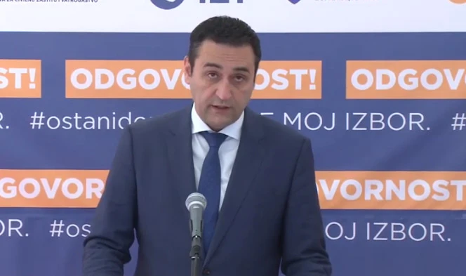 Kaos u Komunalnom: Direktor dobio nogu nakon što nije htio produžiti ugovore radnicima!