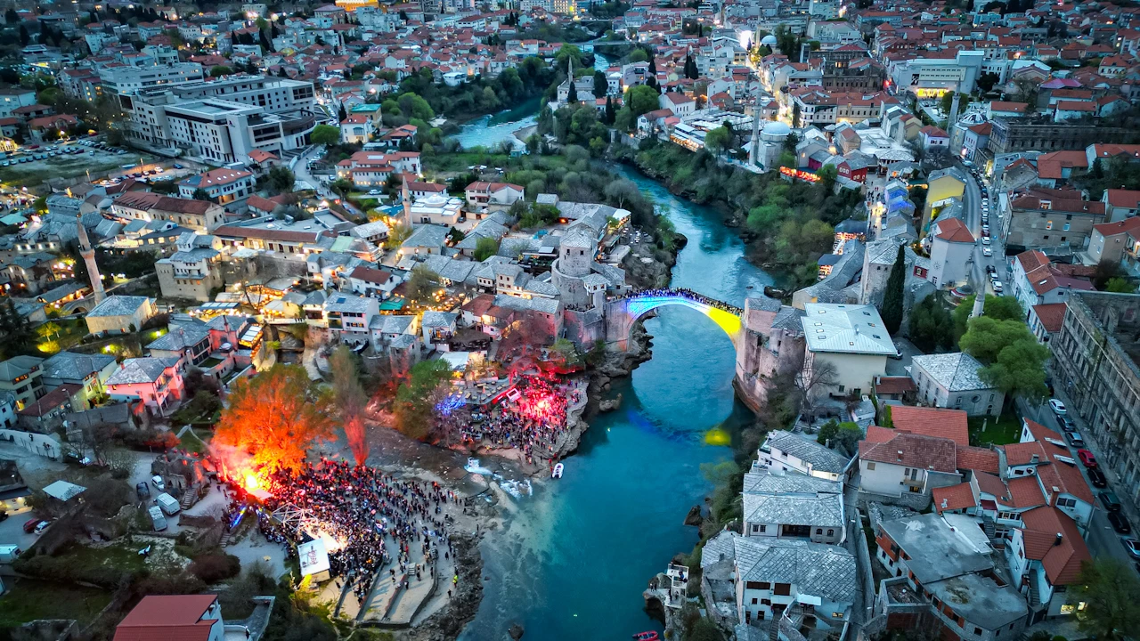 VIDEO / FOTO: Pogledajte kako je Mostar dočekao Sergeja Barbareza