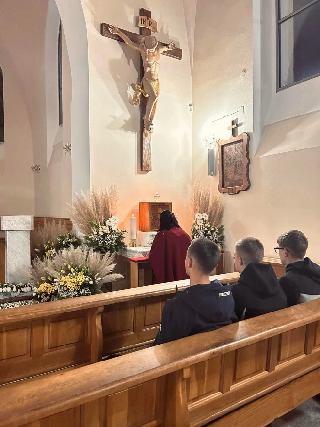 Cjelonoćno klanjanje u Župi Potoci - Bijelo Polje