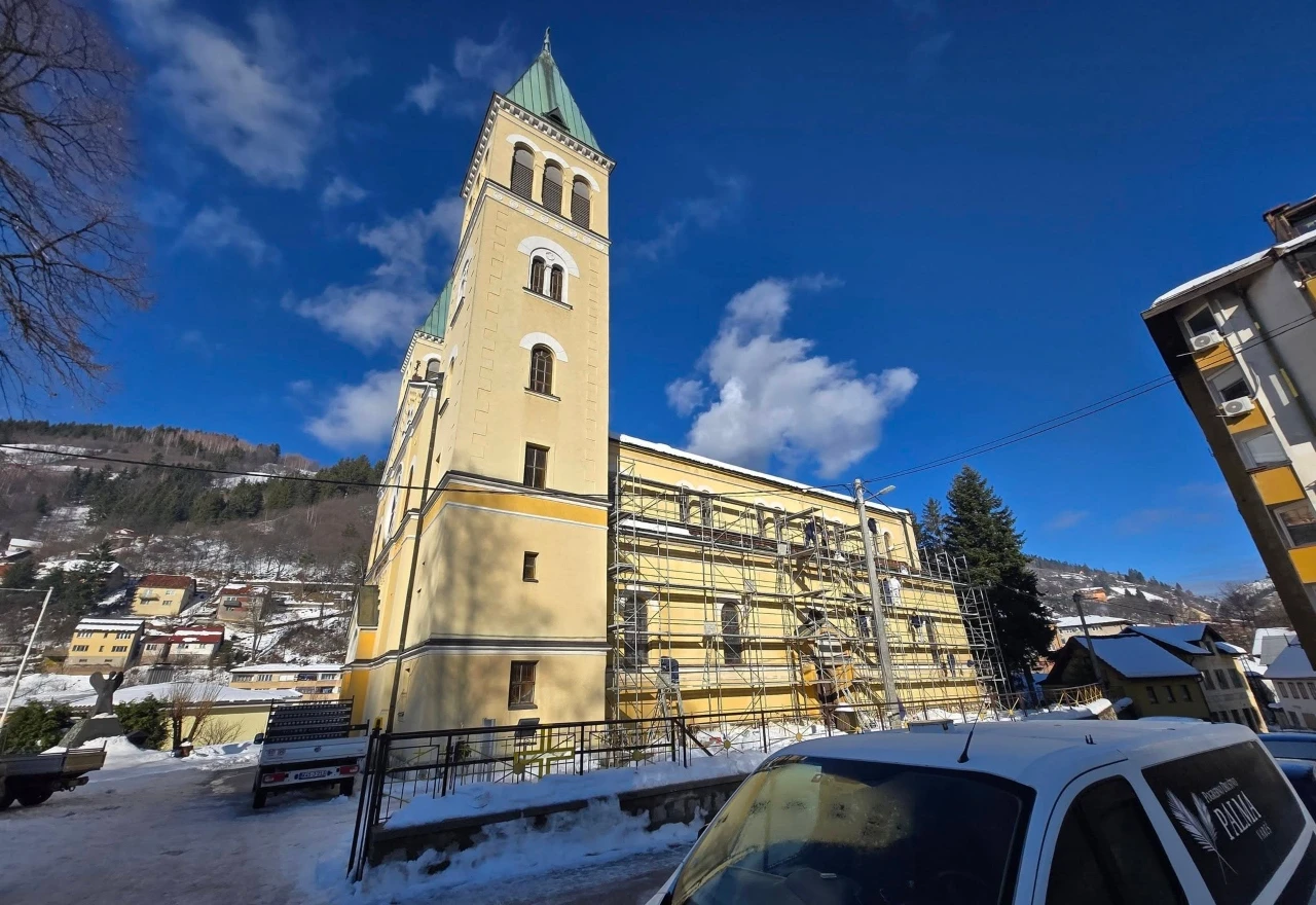 Župa u Varešu se buni: Umjesto tišine Velikog tjedna, ratni kadrovi i pucnjava