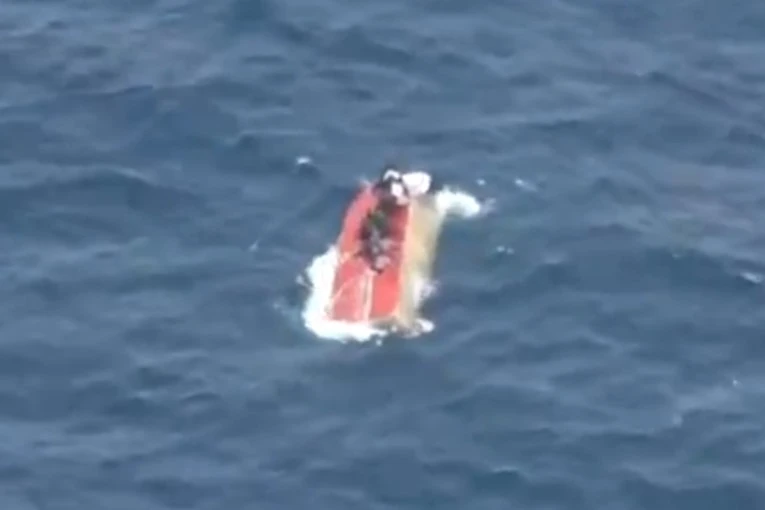 Brodovi u blizini Italije spasili 32 migranta, 71 osoba nestala