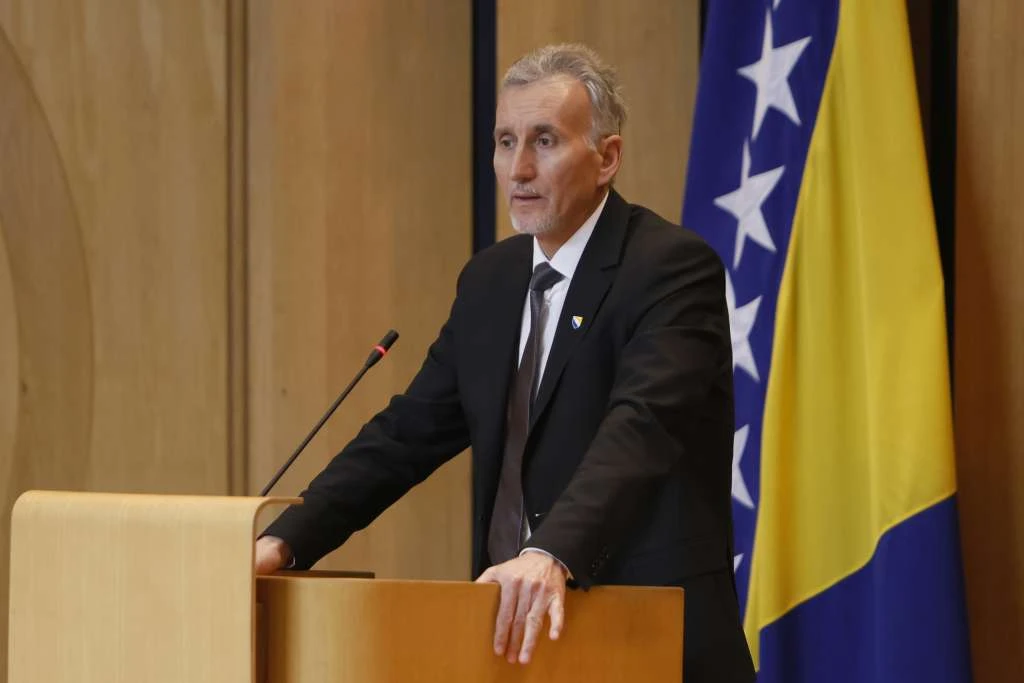 Kemal Ademović otkrio gdje je problem: U Domu naroda postoji kritična masa od osam izaslanika