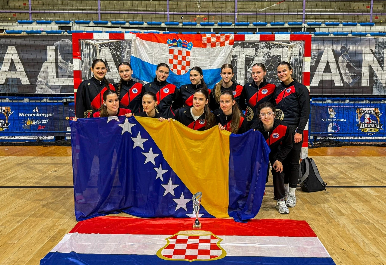 FOTO | Mlade Plemkinje iz Italije se vraćaju sa srebrom