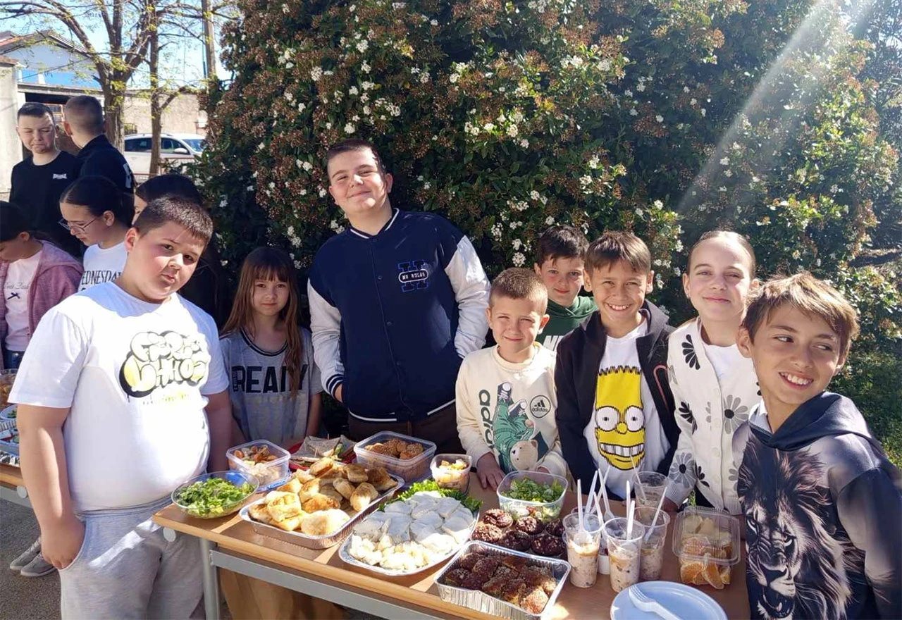 Gubavica: Sajam zdrave prehrane okupio učenike, roditelje i nastavnike