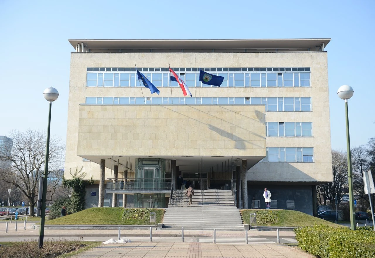 Evakuirana zagrebačka Gradska uprava zbog dojave o bombi