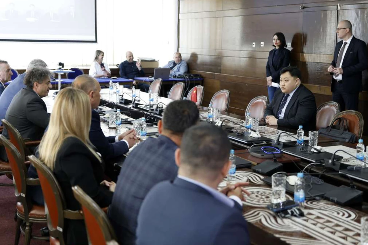 Kineski Sinopharm ulaže 200 milijuna KM u bolnice u Livnu i Sarajevu