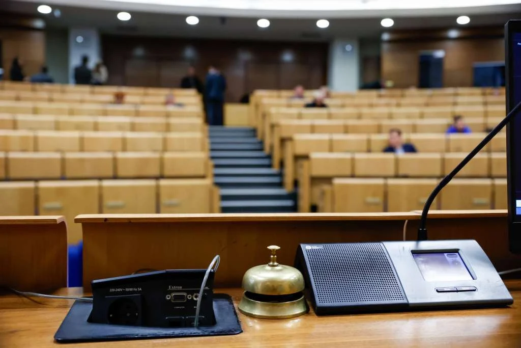Uoči izvanredne sjednice Doma naroda bez jedinstvenog stava o Južnoj interkonekciji