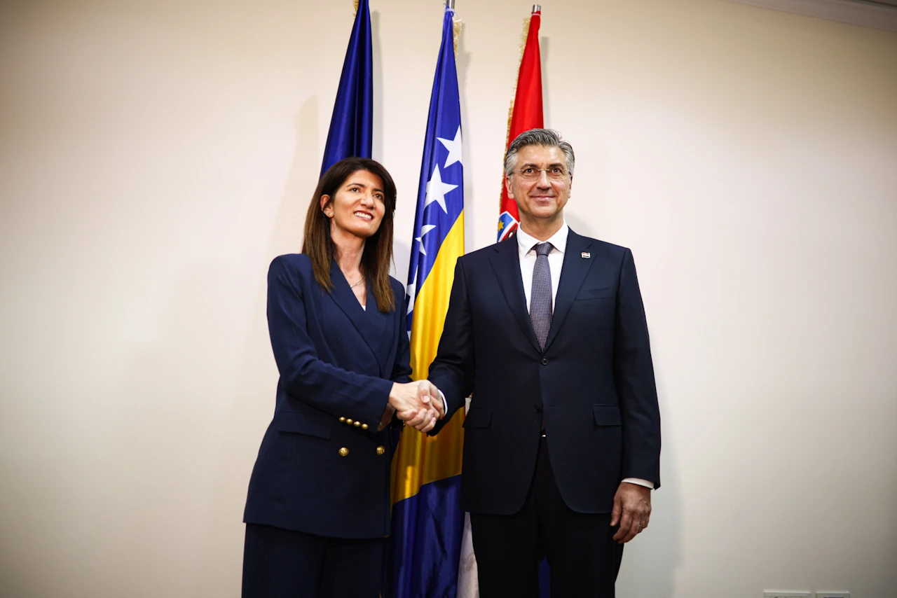 Plenković stigao u Mostar, pozirao s Filipović