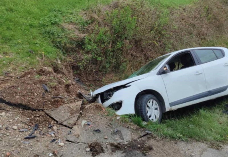 Jedna osoba ozlijeđena u slijetanju automobila s ceste