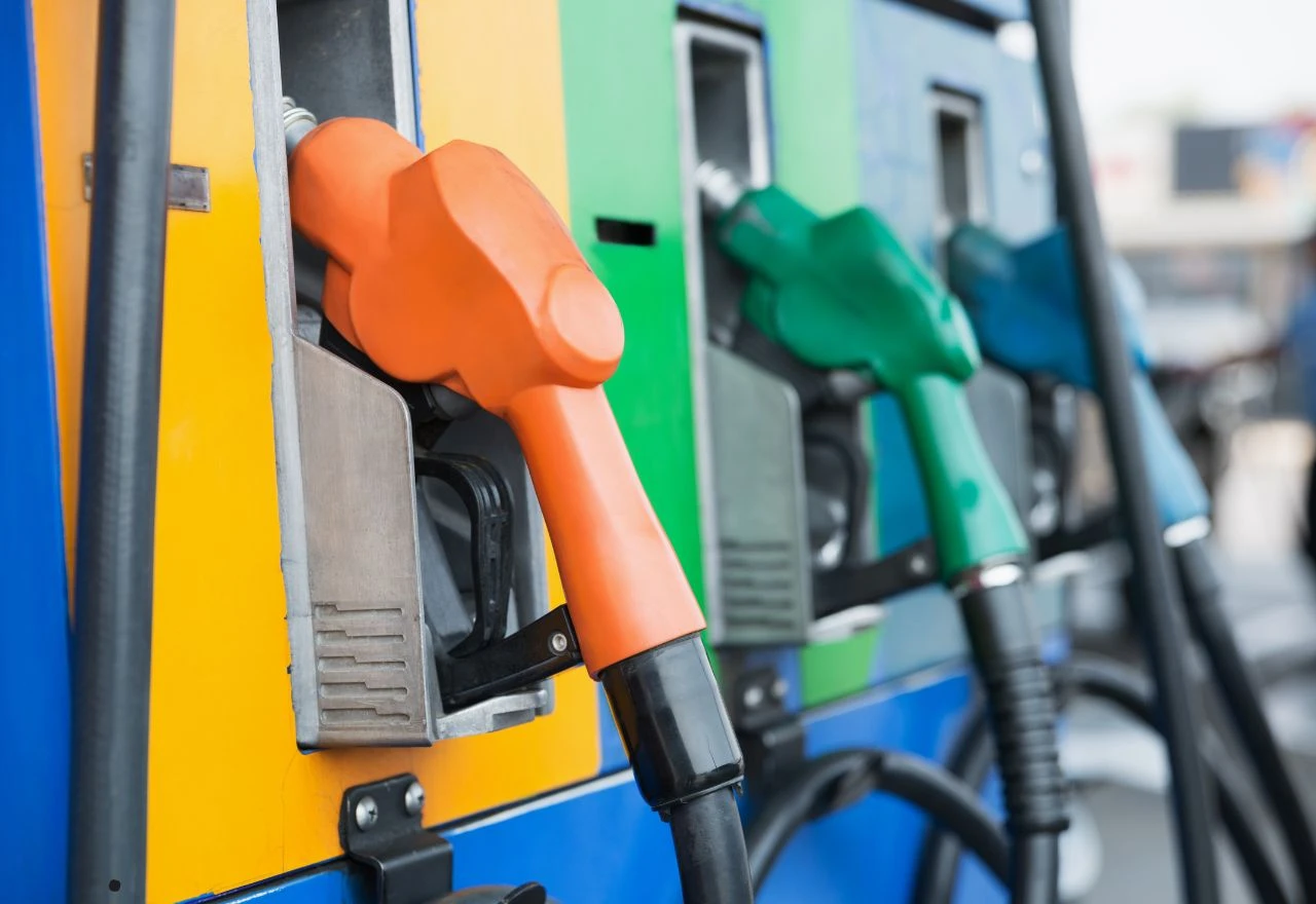 Gorivo u RS-u jeftinije za 0,10 KM po litri