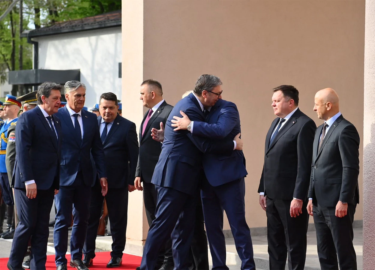 Srbija pokazala RS-u šta ima: Naoružavanje zbog Zagreba i strah od Hrvata u BiH?!