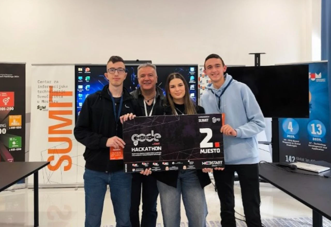 Srednjoškolci iz Livna osvojili drugo mjesto na Code Challenge Hackathonu