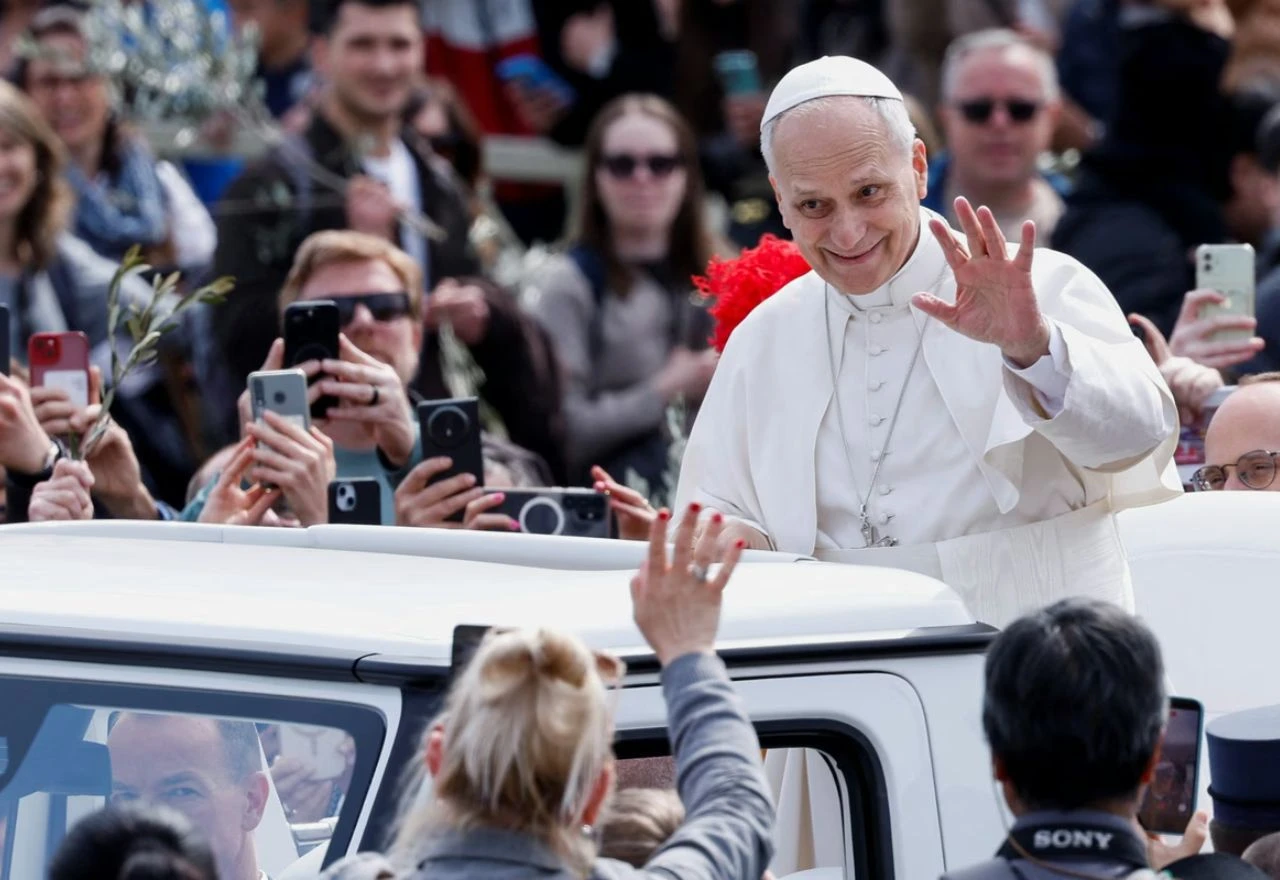 Papa Lav XIV poslao poruku iz džamije u Alžiru: Možemo živjeti zajedno u miru