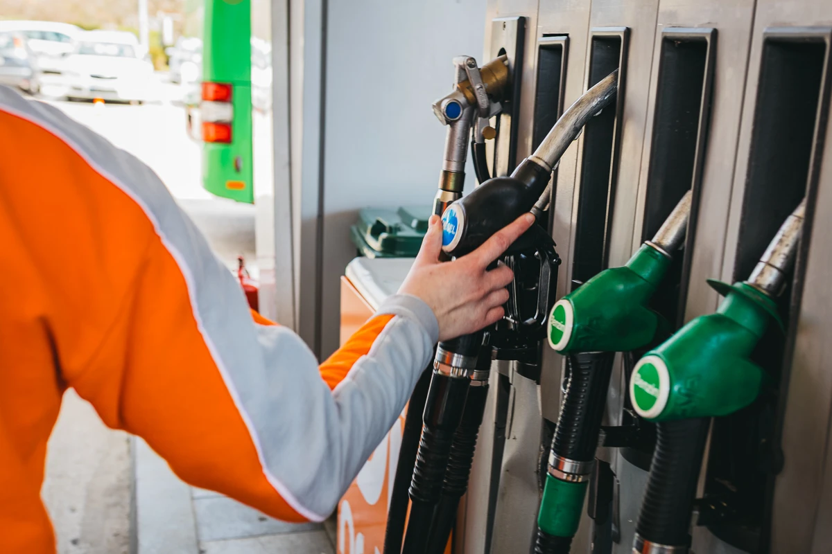Padaju cijene nafte nakon otvaranja Hormuškog tjesnaca