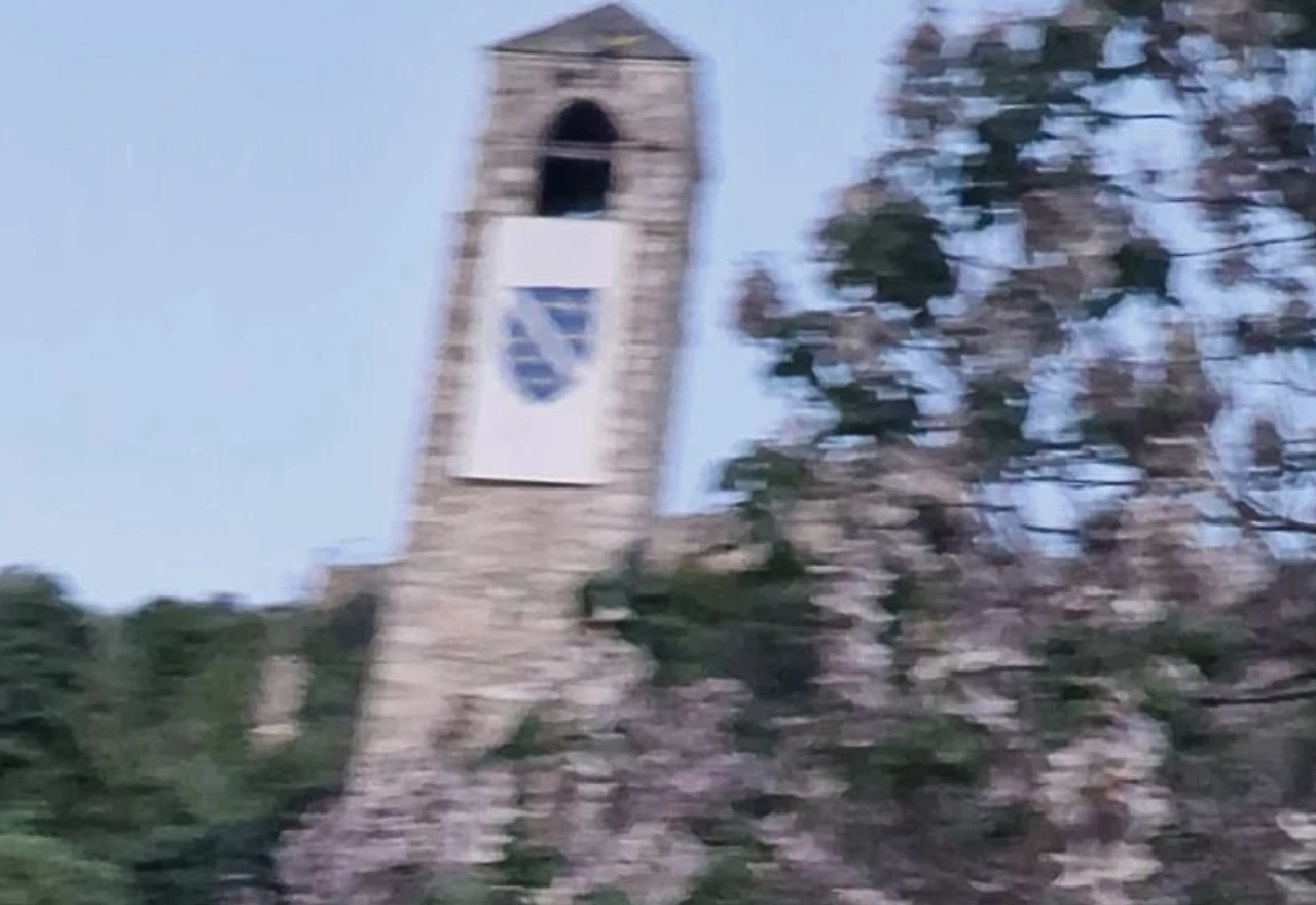 Grad Čapljina osudio postavljanje zastave Republike BiH na sahat-kulu u Počitelju