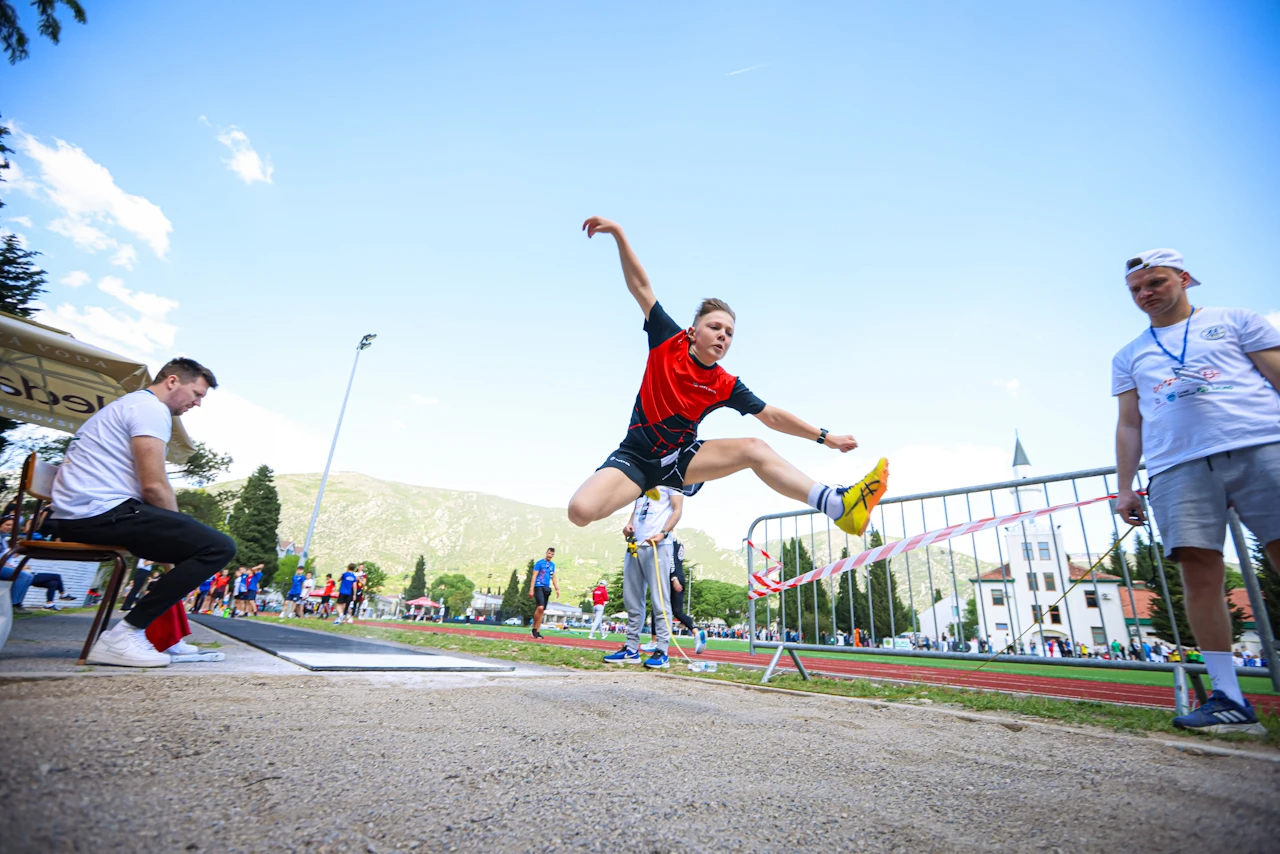 FOTO | Mostar ugostio više od 700 atletičara na petom izdanju Atletskog mitinga