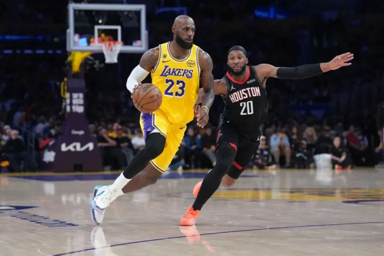 Počeo play off, Lakersi obranom slomili Rocketse, Jokić sredio Minnesotu