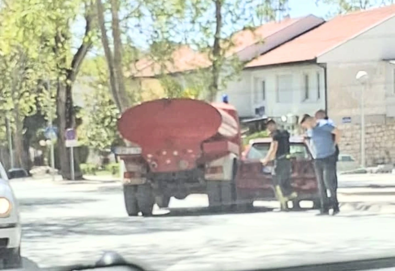 U Čitluku se sudarili automobil i vatrogasno vozilo