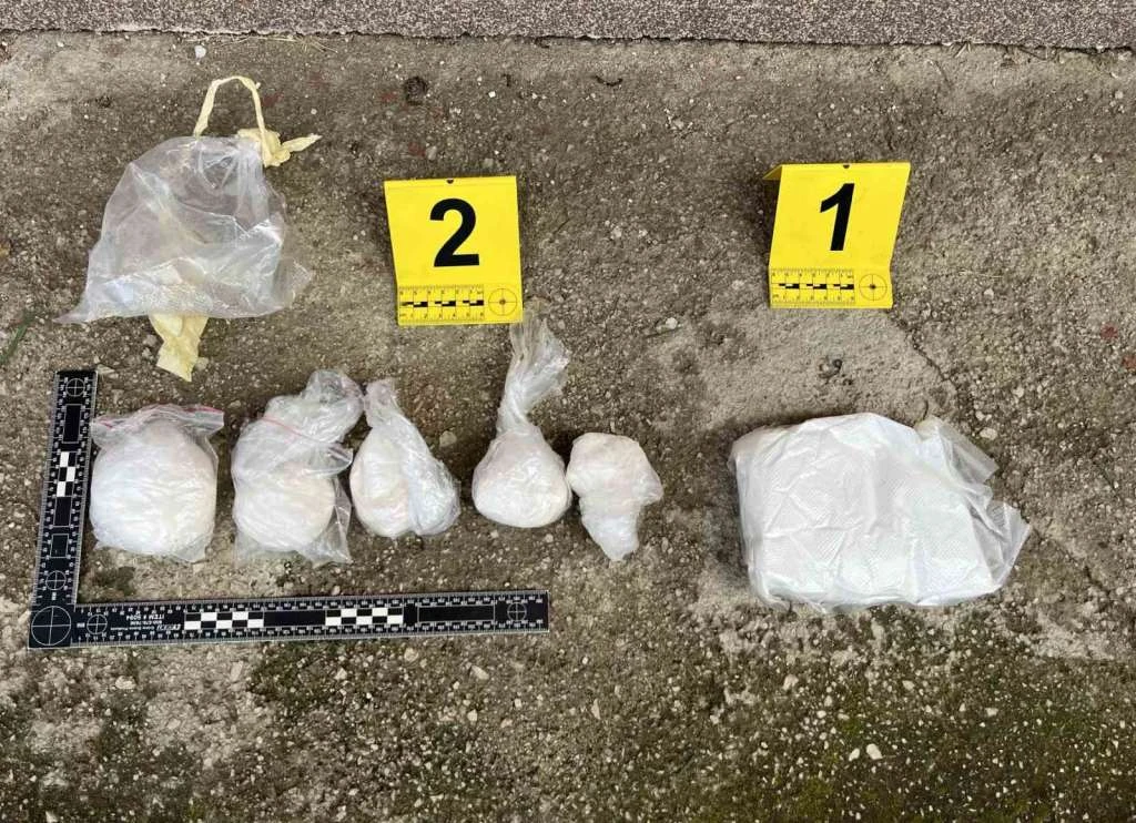 Tijekom pretresa kuće u Vitezu pronađen kilogram opojne droge