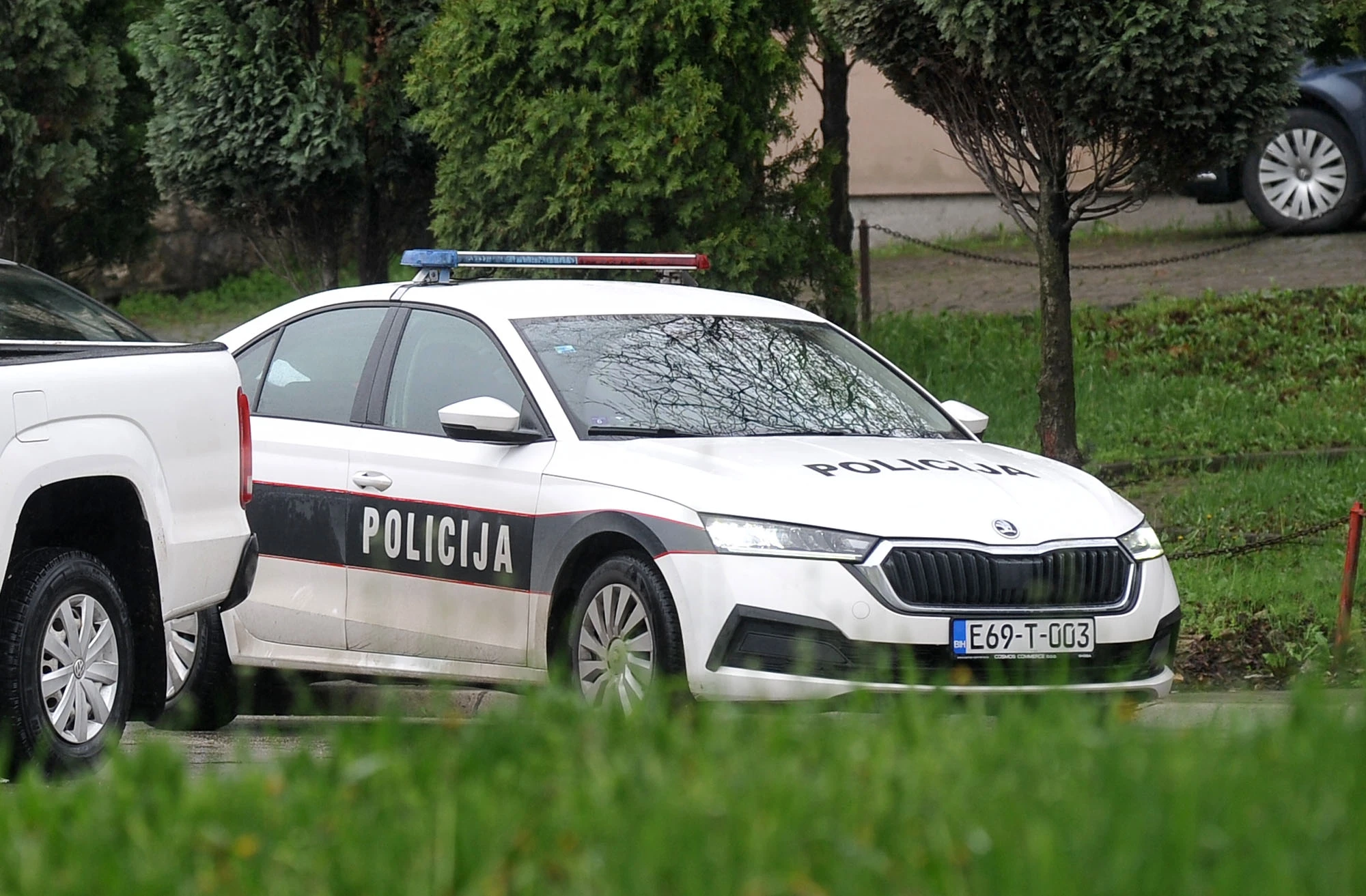 Supružnici pronađeni mrtvi u kući u Srebreniku