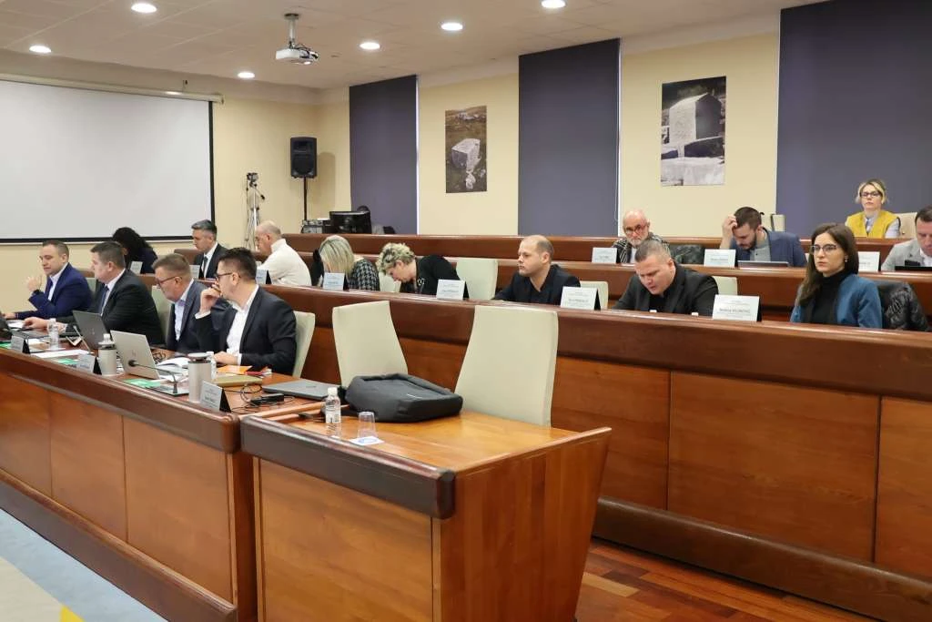 Klub Hrvata odgovorio na optužbe o diskriminaciji: U gradskim poduzećima zaposleno 118 Bošnjaka više nego Hrvata