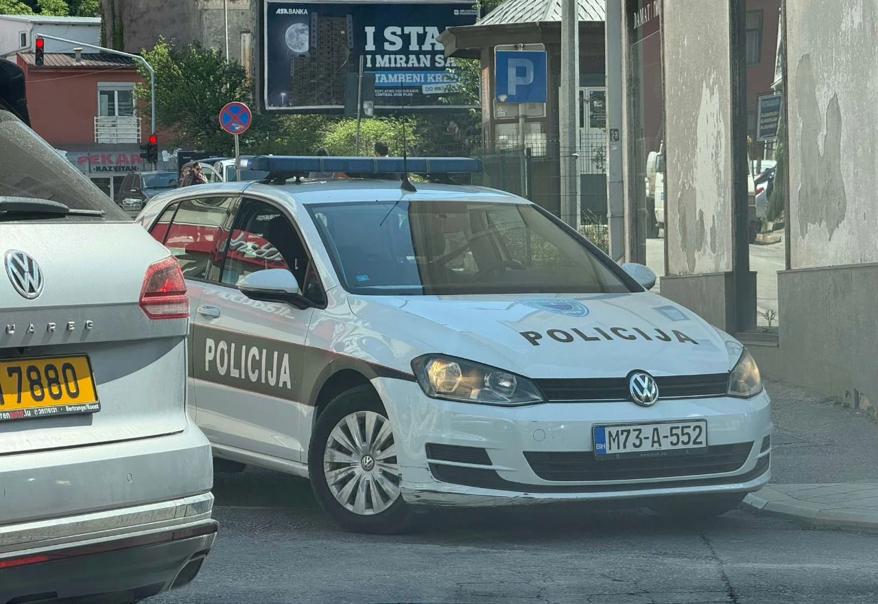 Mostar: Dvije osobe ozlijeđene u prometnoj nesreći