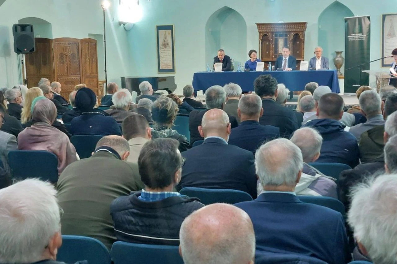 VKBI o susretu s HNS-om: Paritet, dogovor i jednakopravnost temelj su na kojima treba graditi relaksaciju odnosa