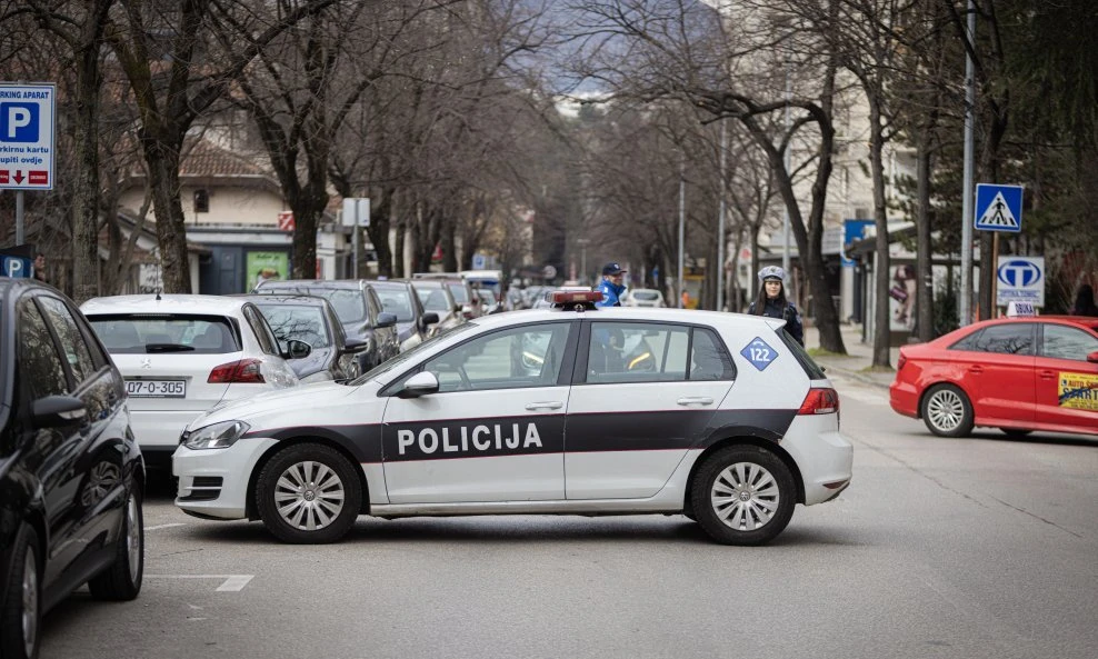 Lažne dojave o bombama više nisu šala: Koji su okidači za prijetnje i kako ih spriječiti?