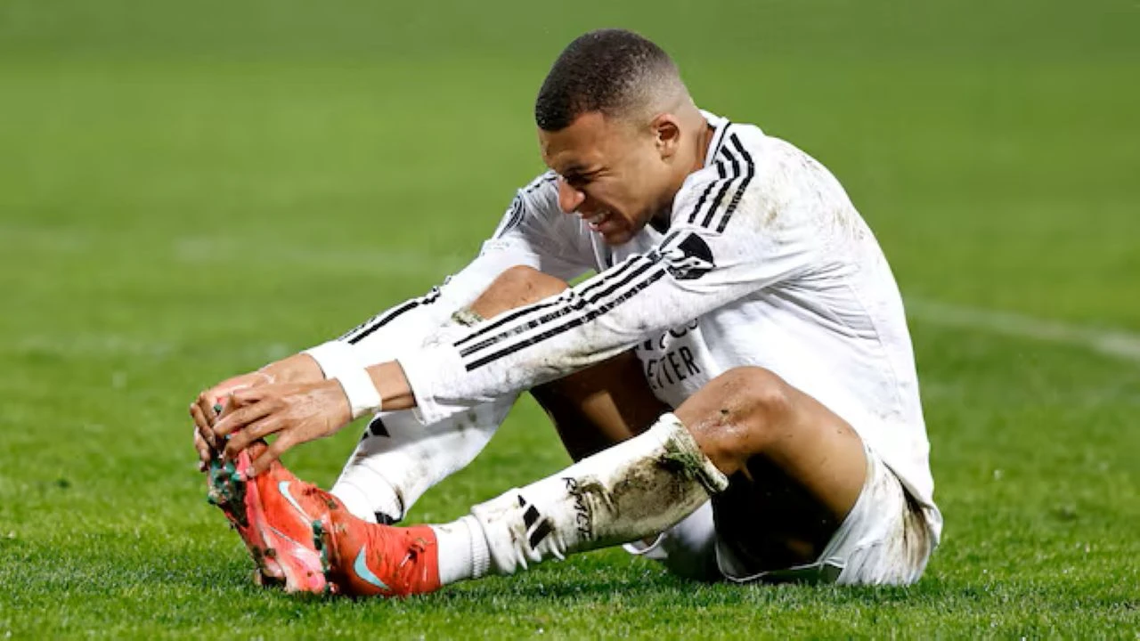 Francuzi u strahu, Mbappé napustio teren zbog ozljede