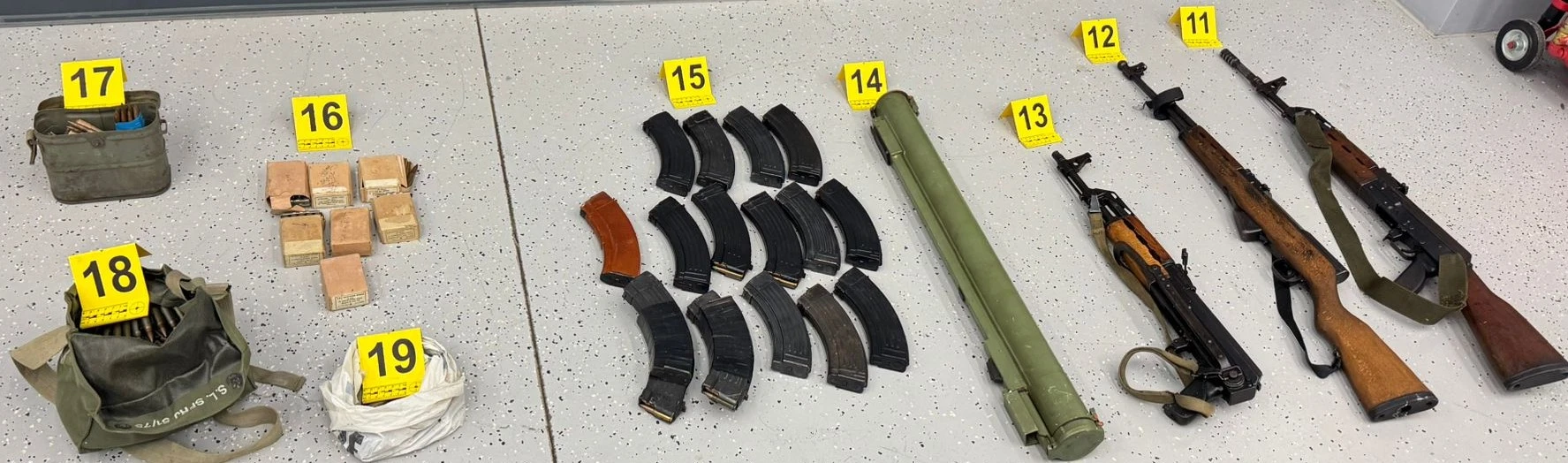 U pretresu kuće u Stocu pronađen pravi arsenal: Zolje, ručne bombe, vojno streljivo
