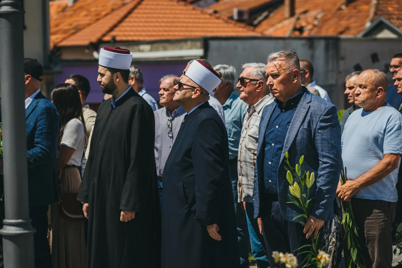 FOTO | Obilježena 28. godišnjica smrti Arifa Pašalića u Mostaru