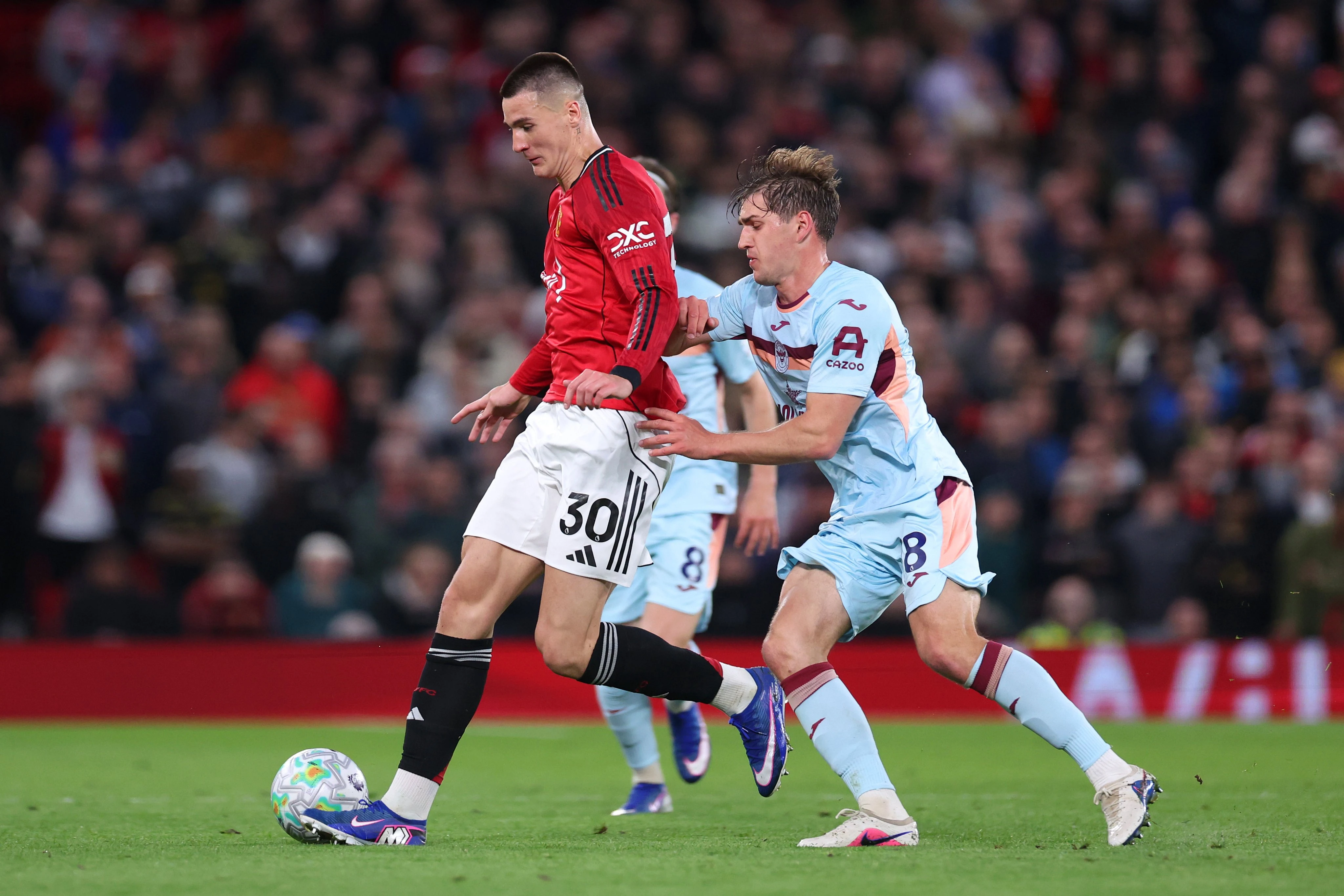 Manchester United se novom pobjedom učvrstio na trećem mjestu