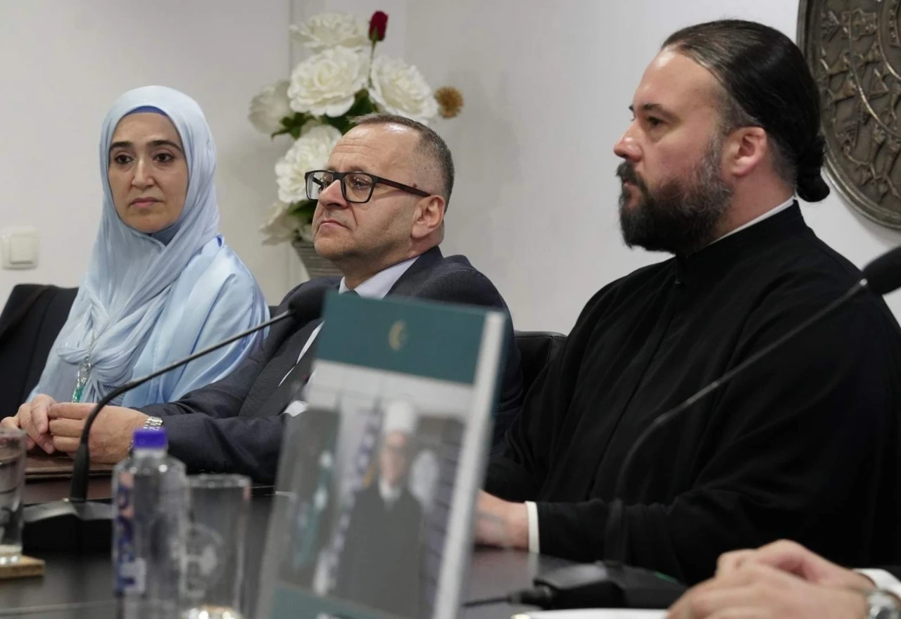 Promovirana knjiga muftije Dedovića: "Različitosti mogu biti izvor zajedničkog dobra, a ne podjela"
