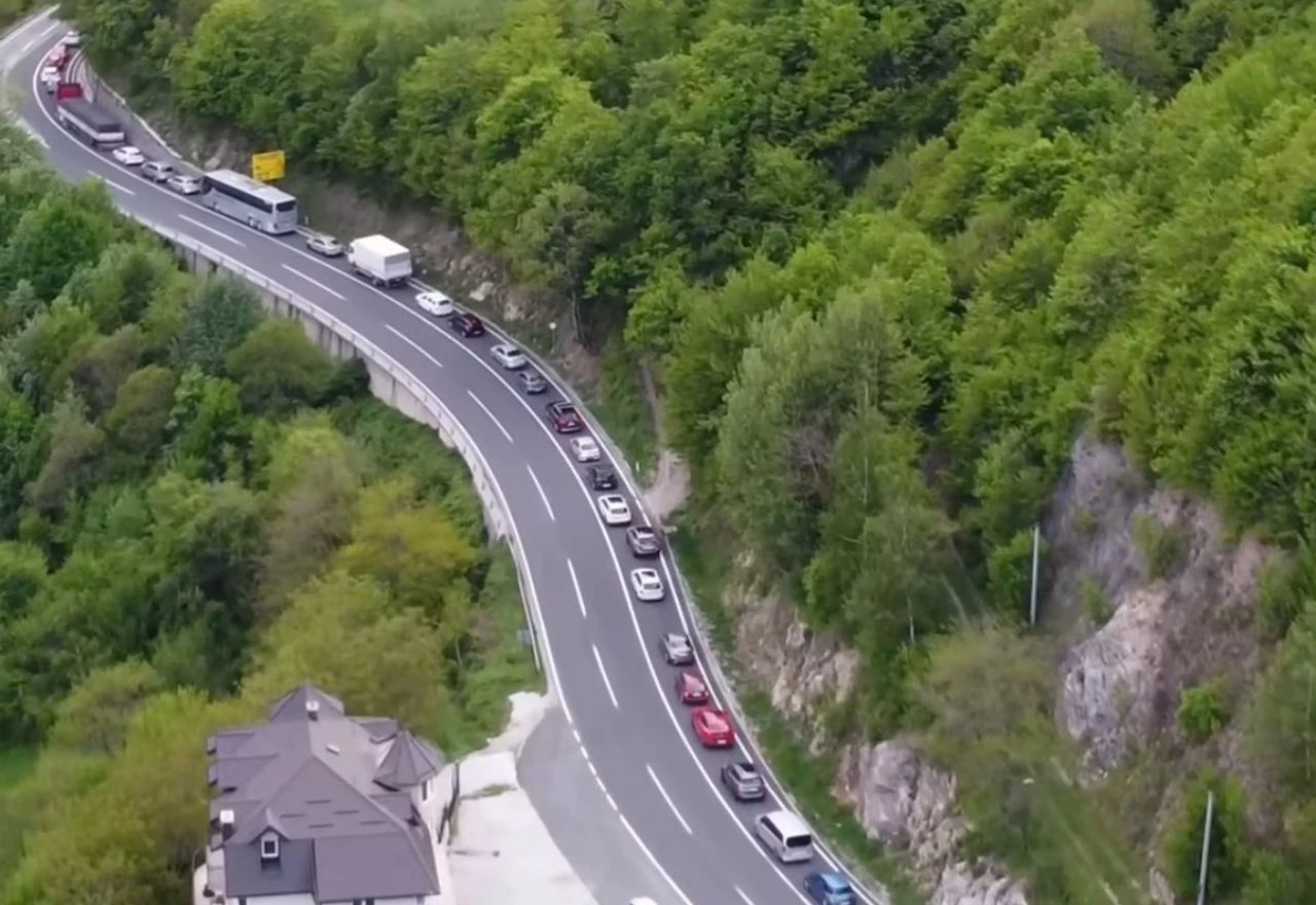Prometni kolaps za Prvi svibnja: Najveće gužve na cesti Sarajevo-Mostar