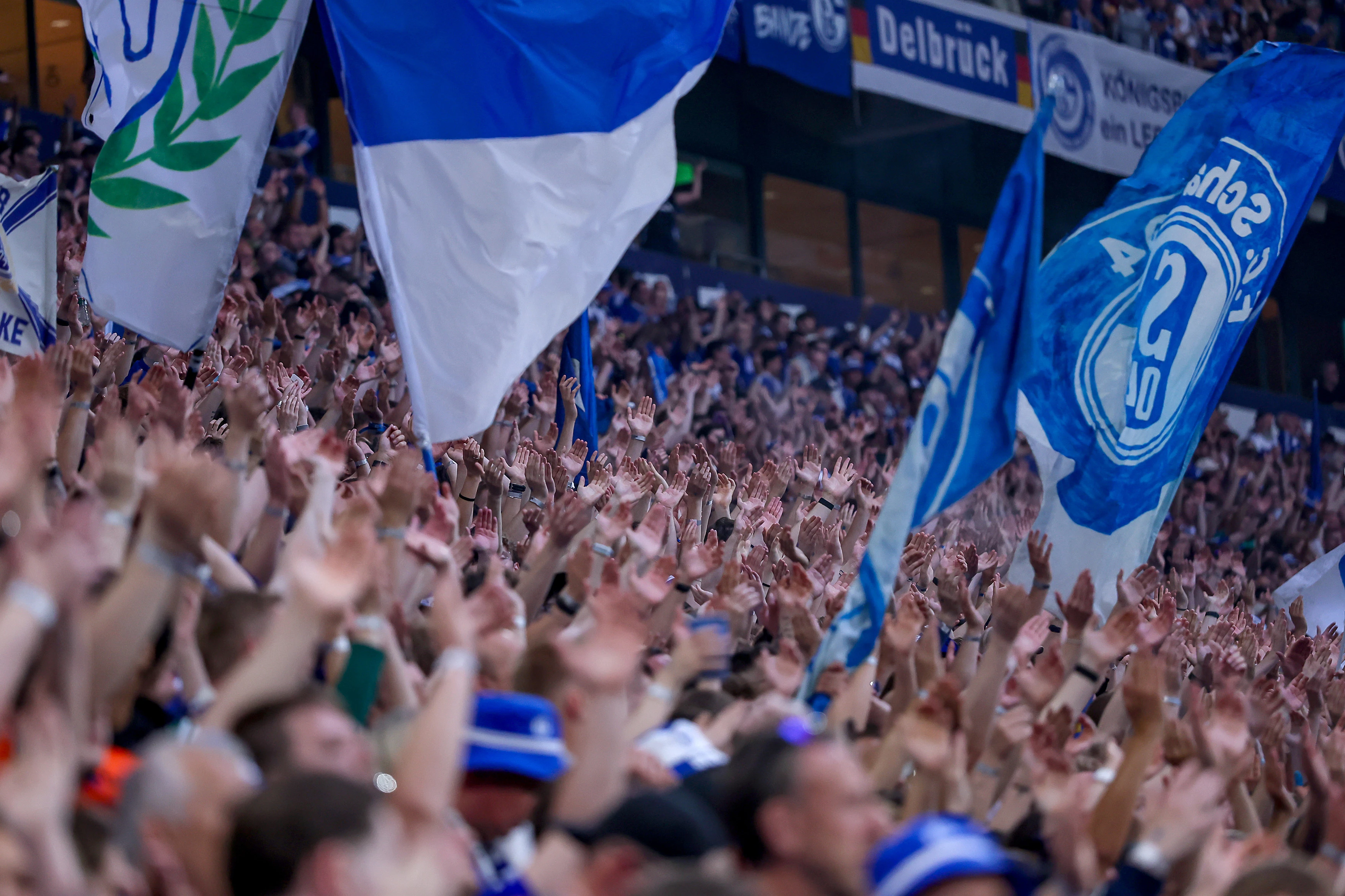 Schalke osigurao povratak u Bundesligu