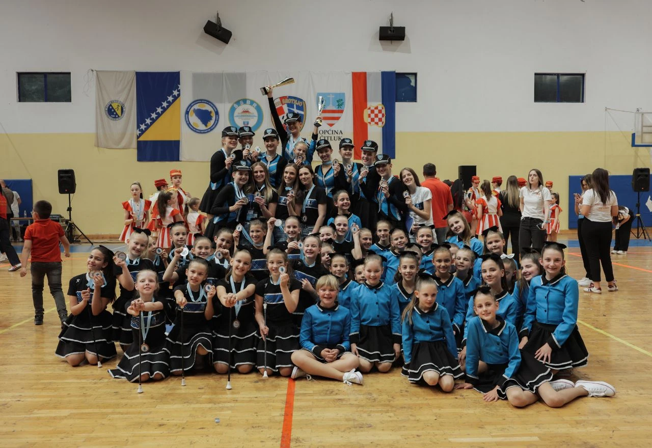 Mažoretkinje Općine Čitluk obranile naslov i osvojile devet medalja