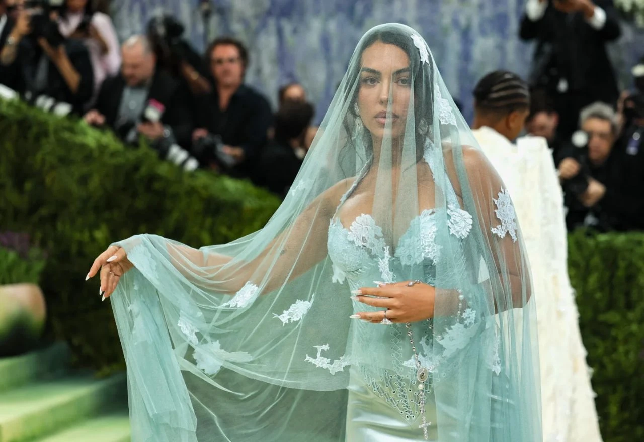 Georgina Rodriguez na Met Galu stigla u ručno izrađenoj haljini i krunicom od sedam milijuna eura
