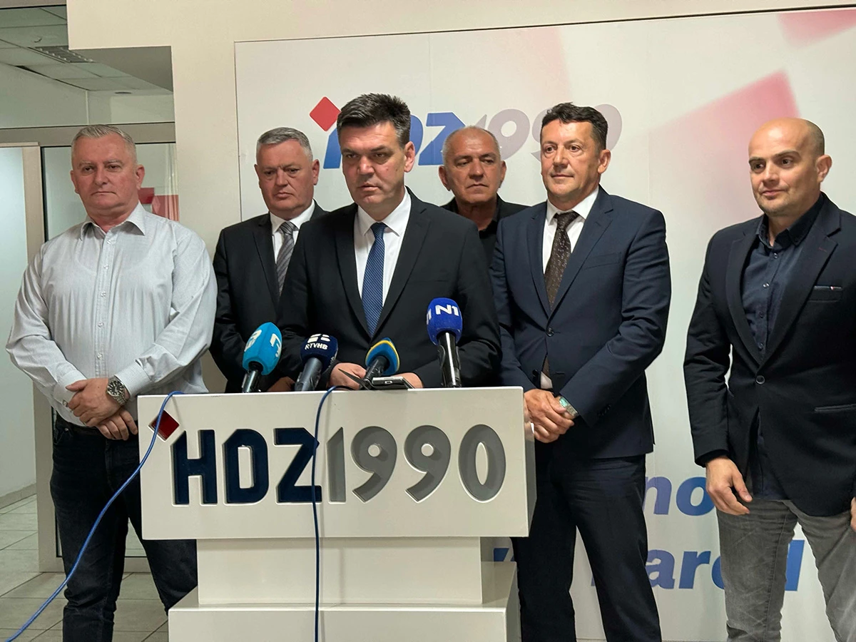 Petorka s Lučićem najavila novu zoru i eru nove politike