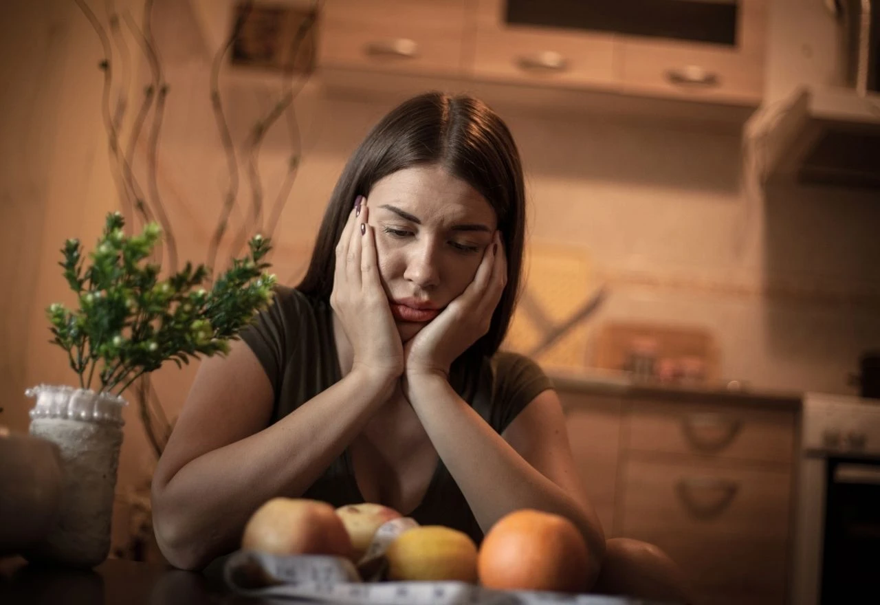 Siti ste nakon par zalogaja? Možda imate gastroparezu, stanje koje zbunjuje i liječnike