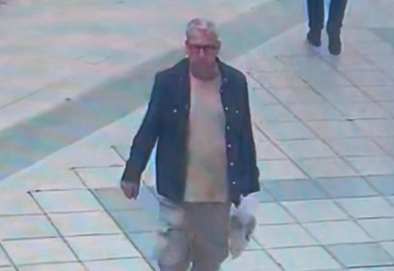 Policija traži ovog muškarca