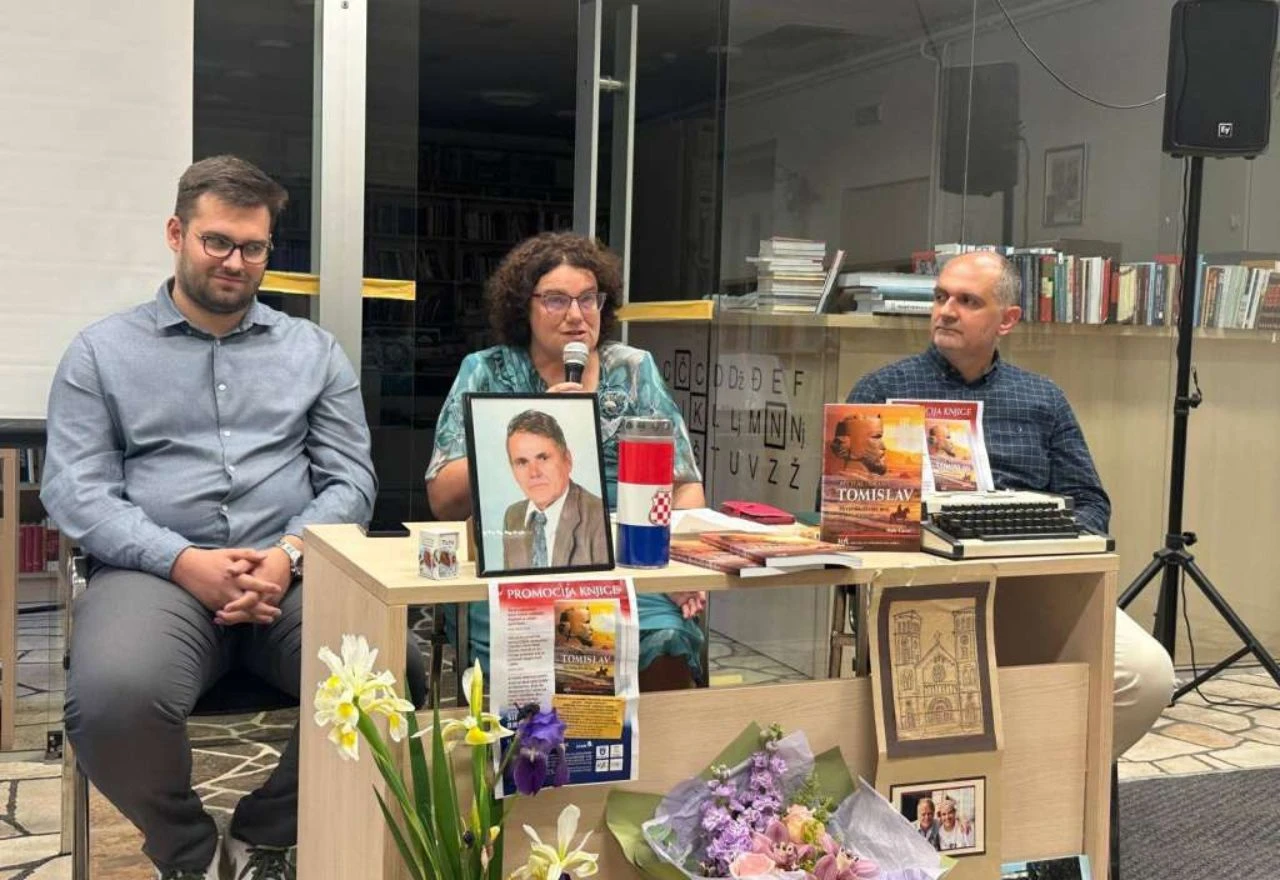 Široki Brijeg obilježio 10 godina od smrti pjesnika Mate Ćavara