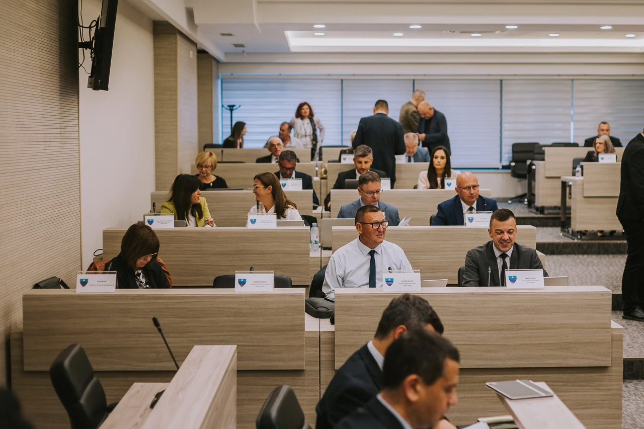 Usvojen nacrt zakona koji bi trebao zaštititi najmoprimce i vlasnike stanova u HNŽ-u