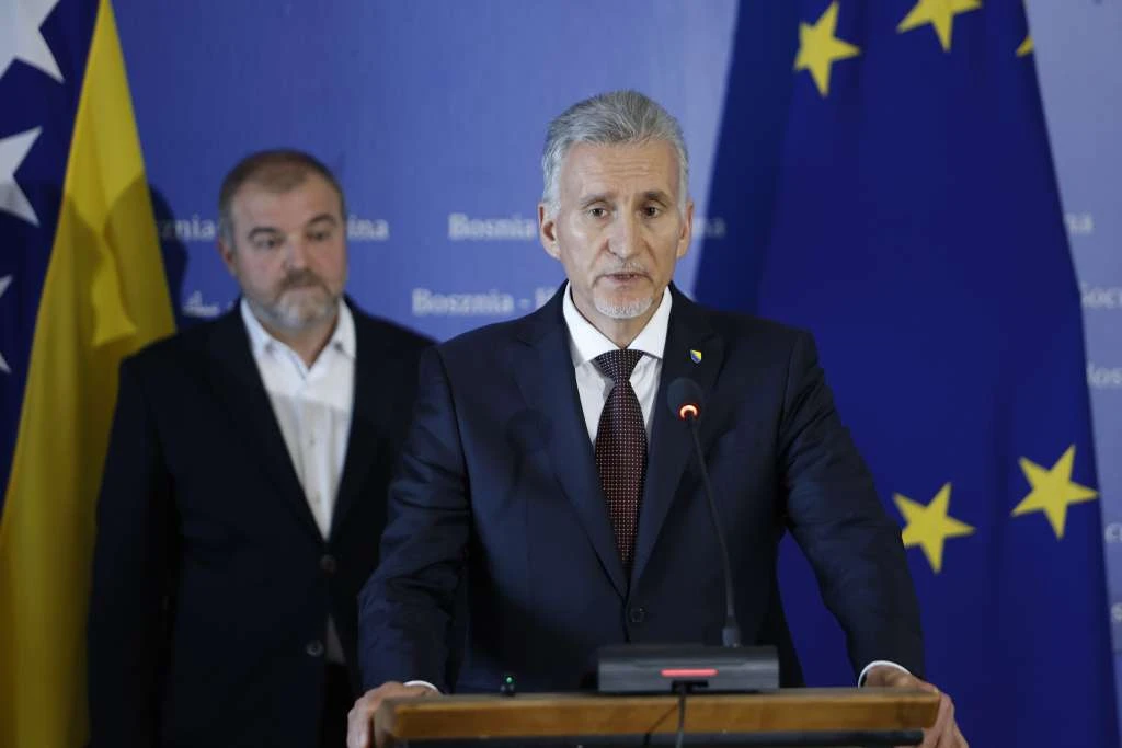 Ademović: Čović blokira zakon jer traži sjedište burze u Mostaru