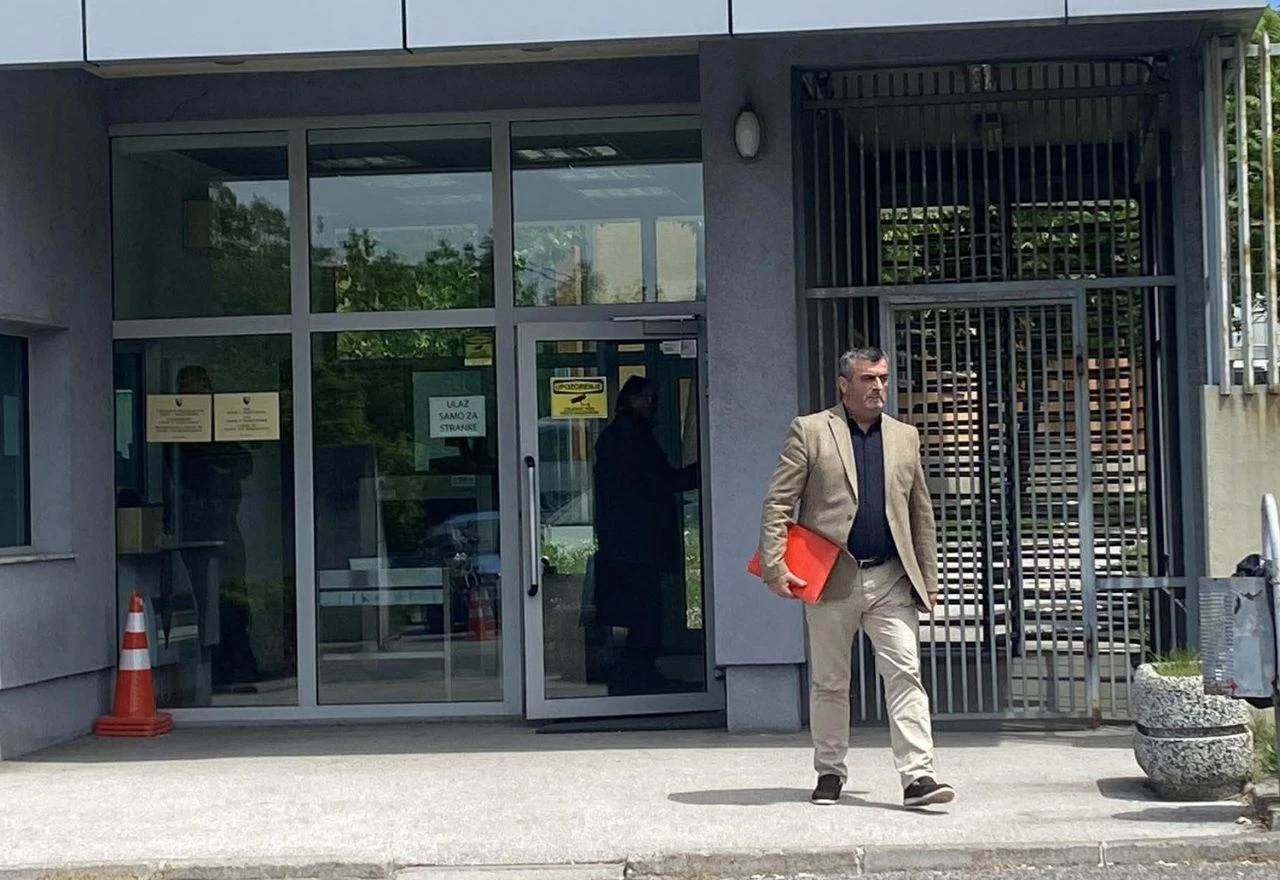 Sudi se načelniku Vlasenice zbog veličanja Mladića i Karadžića