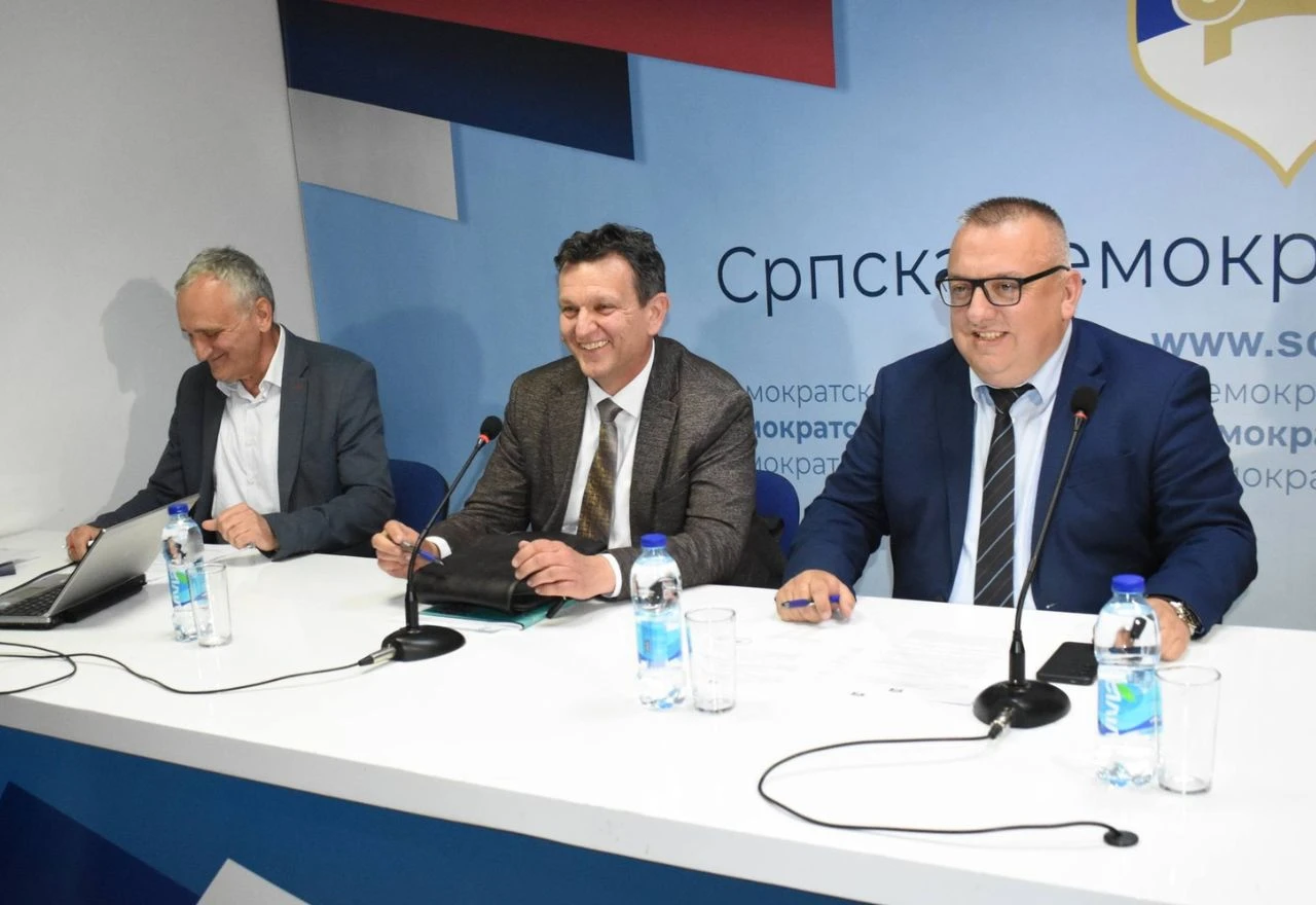 Blanuša i službeno kandidat za predsjednika RS