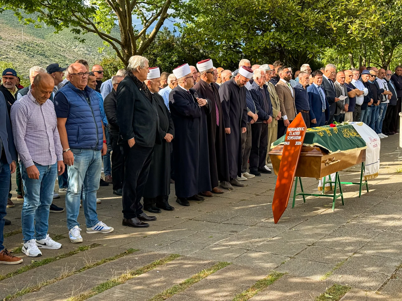 FOTO | Mostar se oprostio od Šemsudina Zlatka Serdarevića