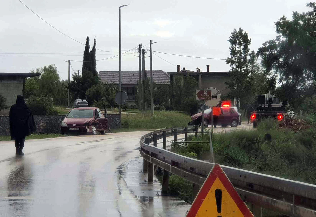 Ozlijeđene vozačice koje su se s Volkswagenima sudarile u Dobriču