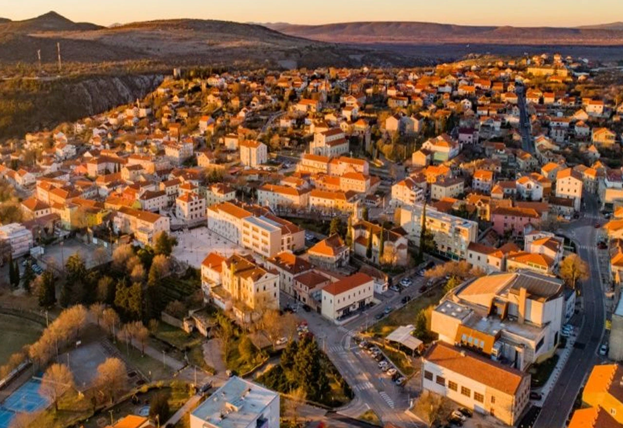 Ubio 19-godišnjaka koji mu je dostavljao hranu